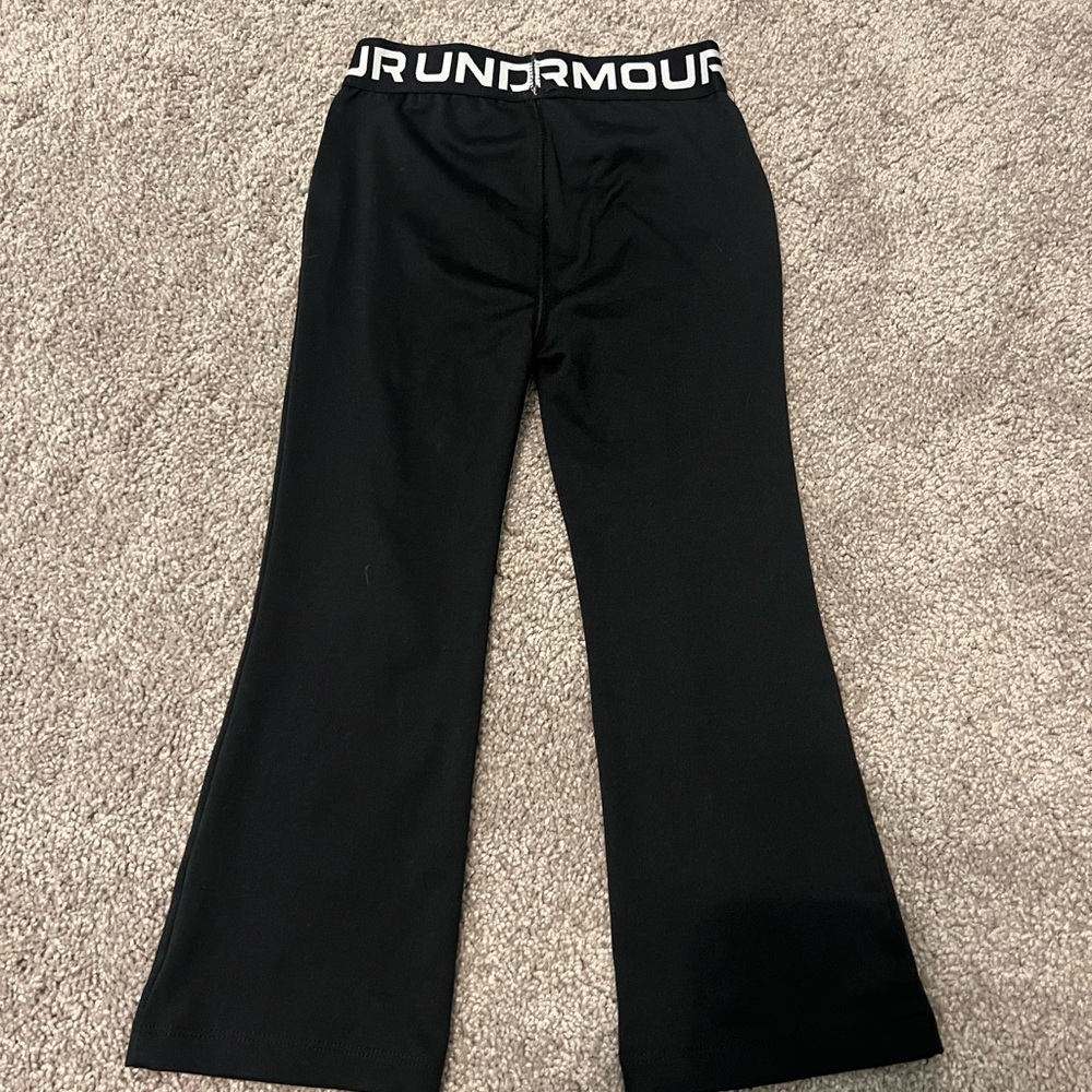 Under Armour Black Leggings with Elastic Waistband - Picture 3 of 3